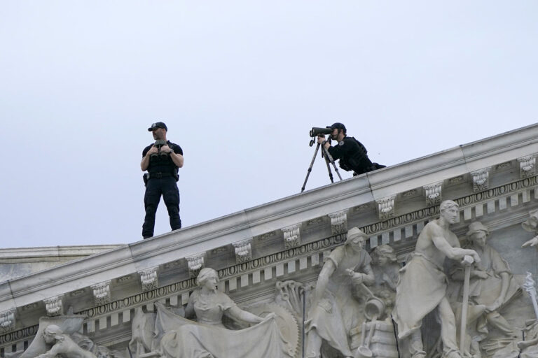 U.S. Capitol Police hires prosecutors to investigate threats against lawmakers us polictics news